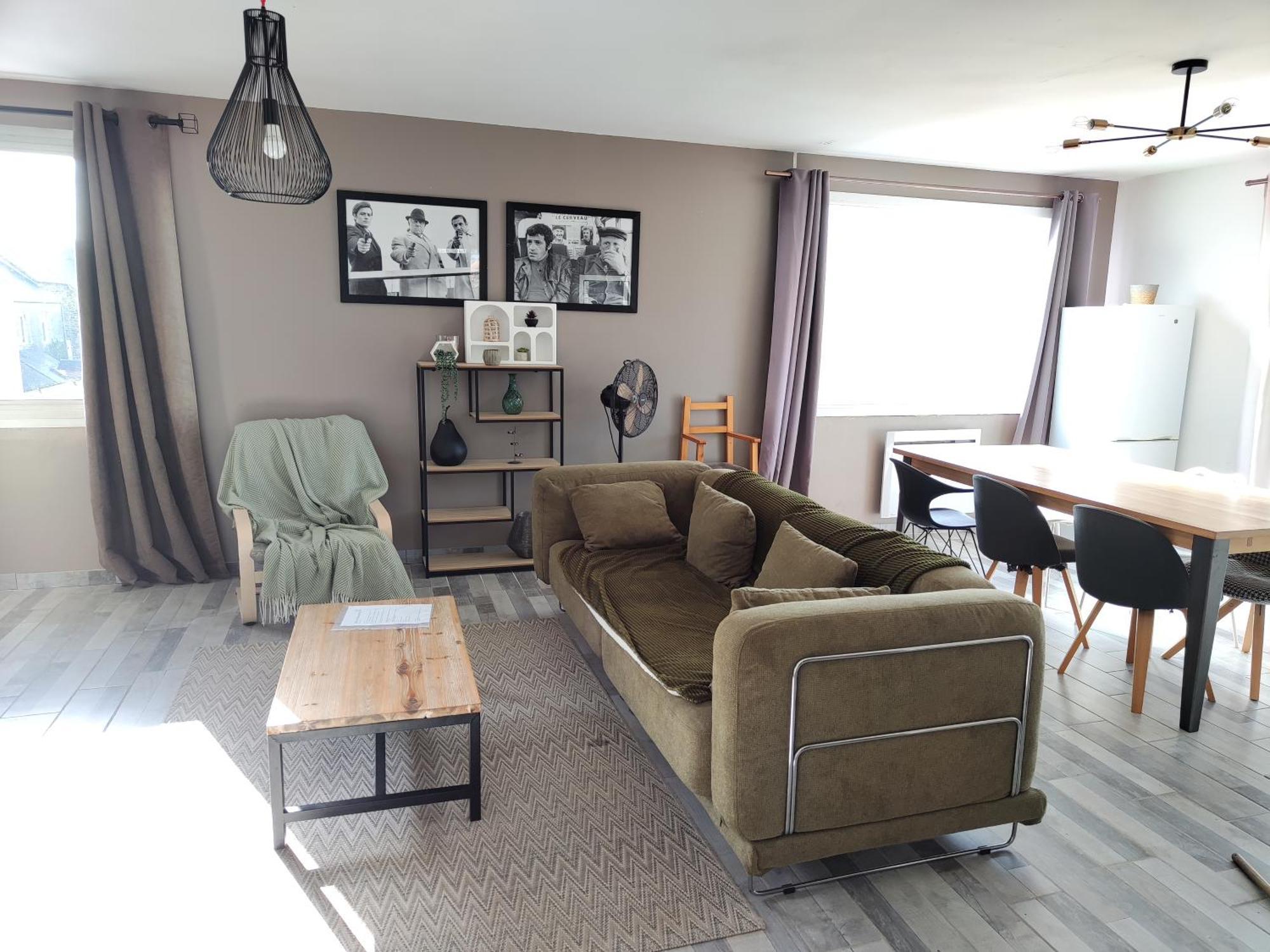 Spacieux Et Lumineux Apartment *